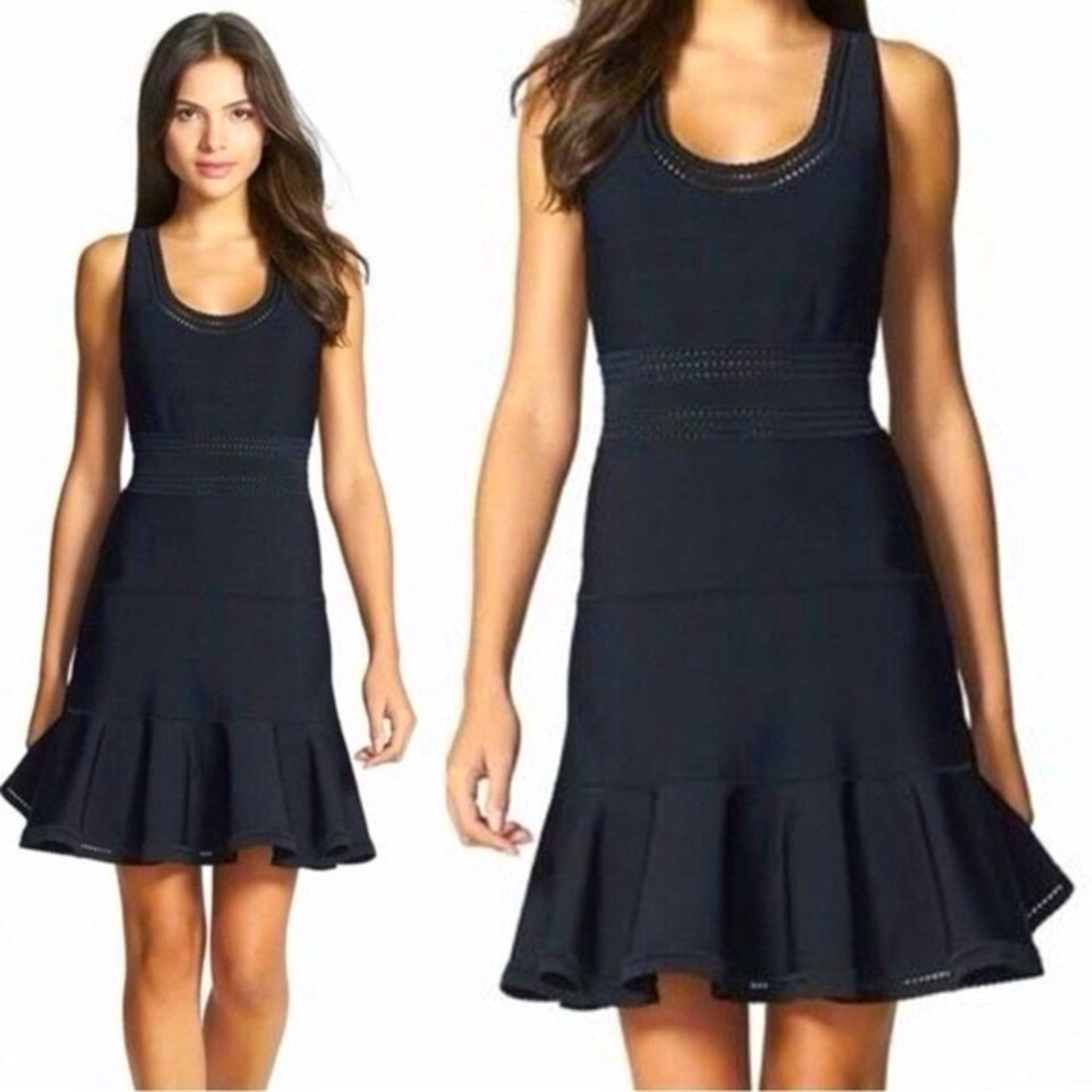 Women’s DIANA VON FURSTENBURG Perry fit and flare black dress- Size P